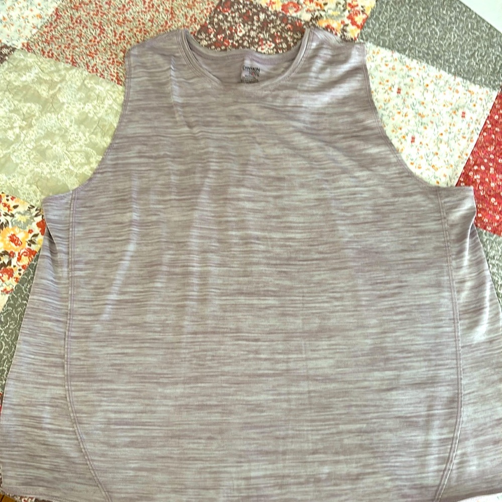DANSKIN ATHLETIC TOP - Size XXL